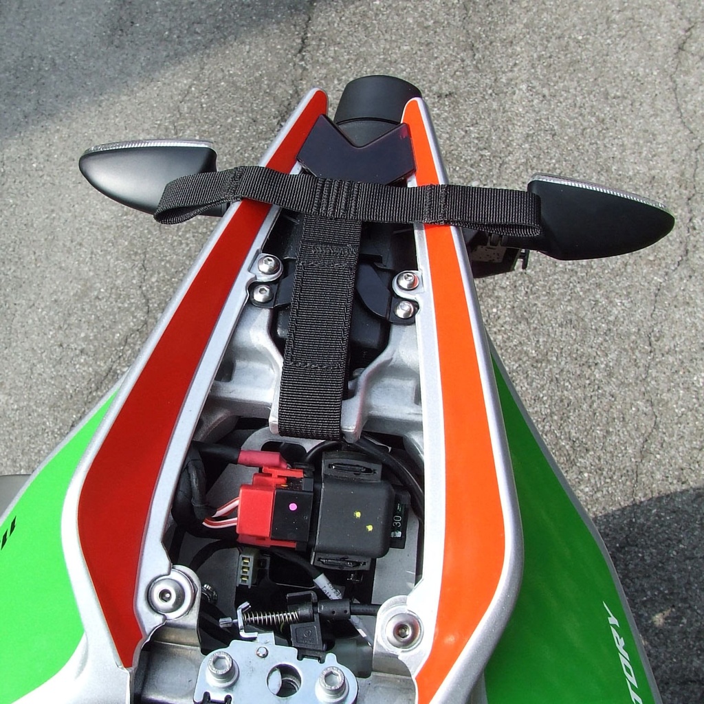 Kriega US-Drypack Fit Kit - Aprilia Tuono V4 Factory