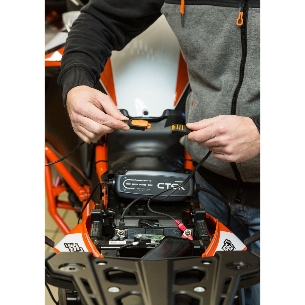 CTEK CT5 Powersport Battery Charger