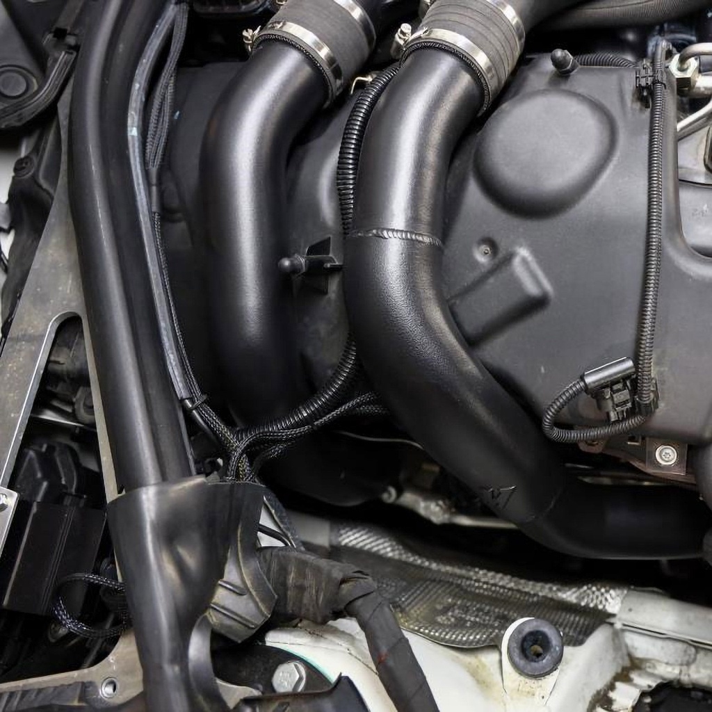 Mishimoto Charge Pipe Kit
