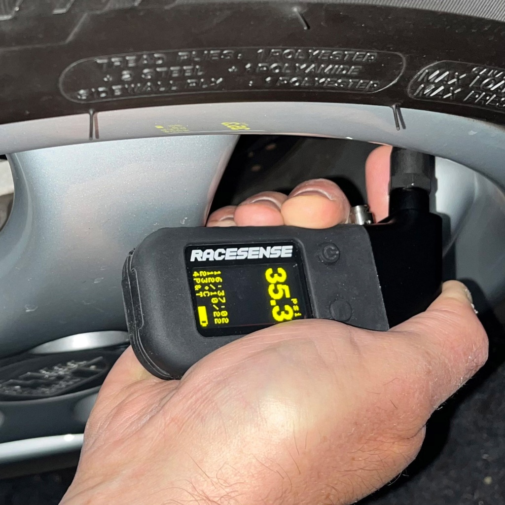 Fastmate Racing RaceSense Pocket Digital Tyre Pressure Gauge With Pyrometer