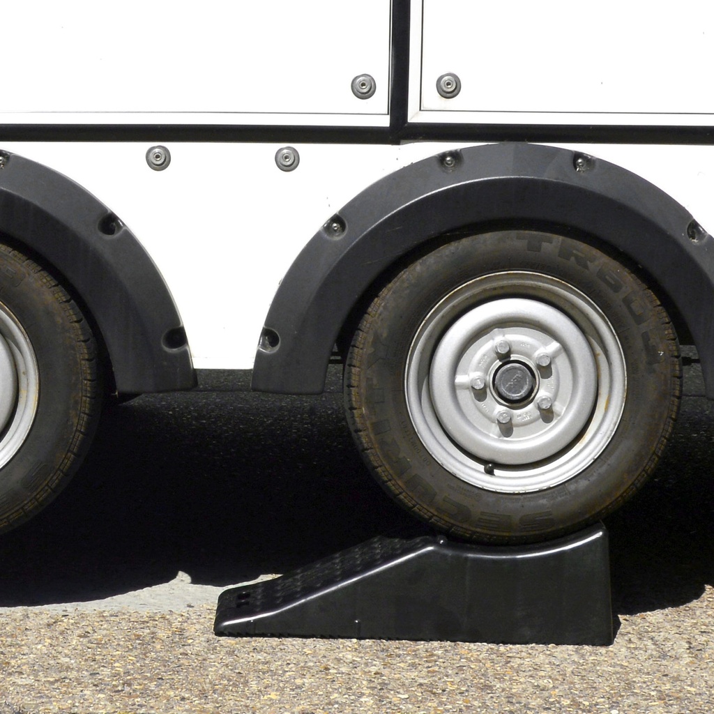 B-G Racing Tyre Changing Ramp For Twin Axle Trailers