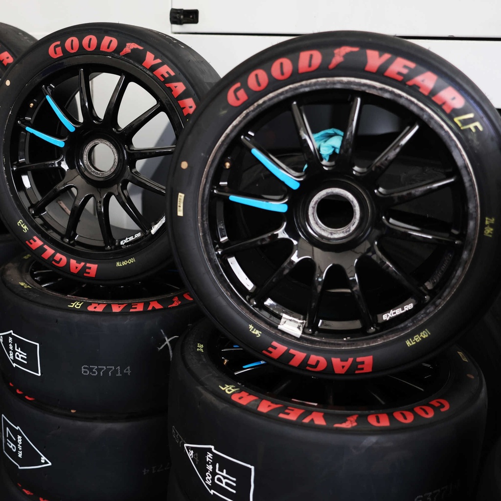 Team Dynamics Pro Race 1.3 BTCC Alloy Wheels In Black Gloss Set Of 4