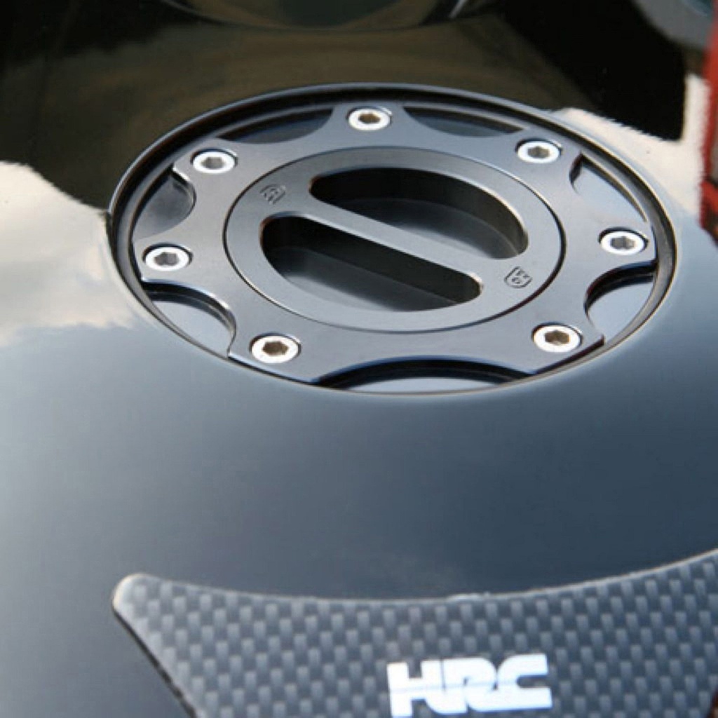 [OBEFUE-7002-BLK-BLK] Oberon Motorcycle Fuel Cap And Body