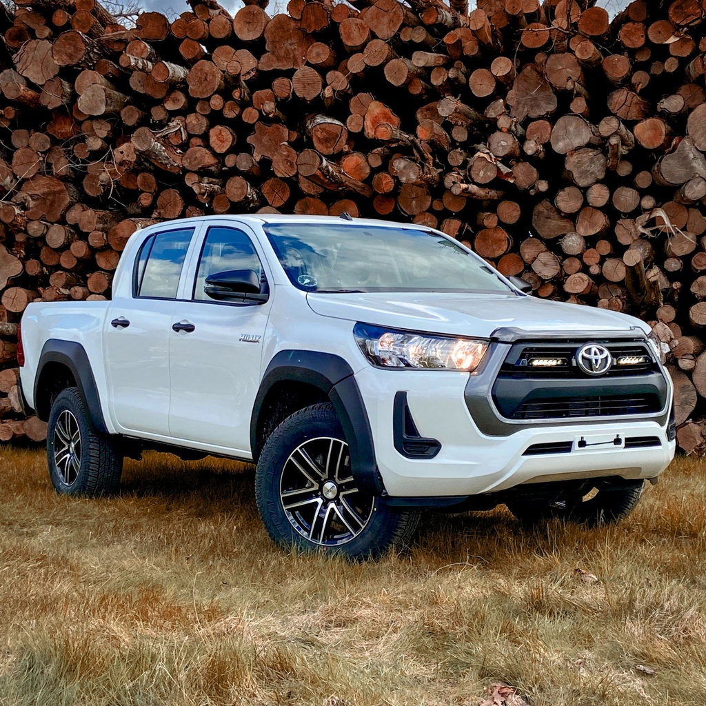 [LZRGK-HILUX-PLUS-LNR-04K] Lazer Lamps Grille Integration Kit With Linear 6 Elite Plus Lamps